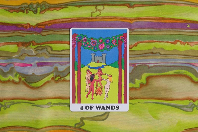 Ý nghĩa xuôi của lá bài 4 Of Wands