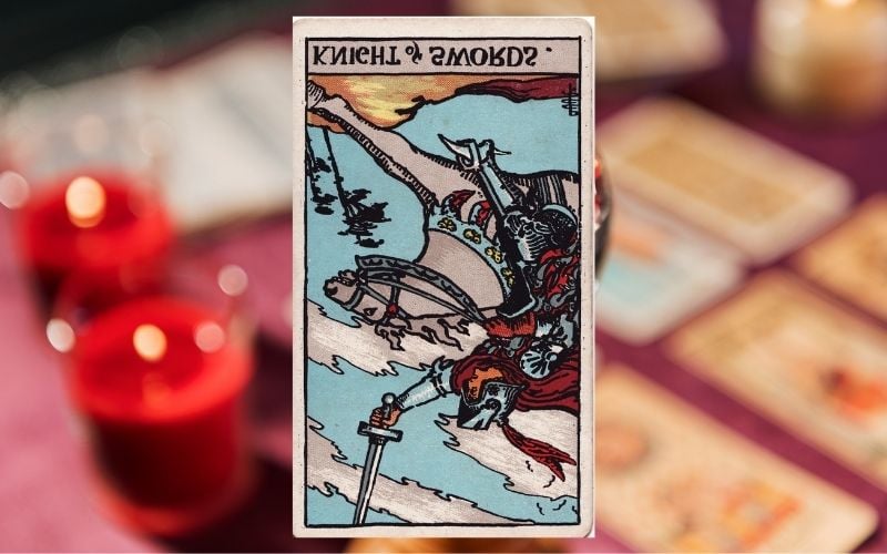 Ý nghĩa lá bài Knight Of Swords ở trạng thái ngược