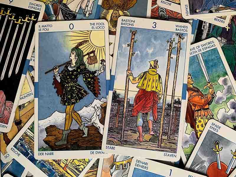 Sự kết hợp của 3 Of Wands với các lá bài khác