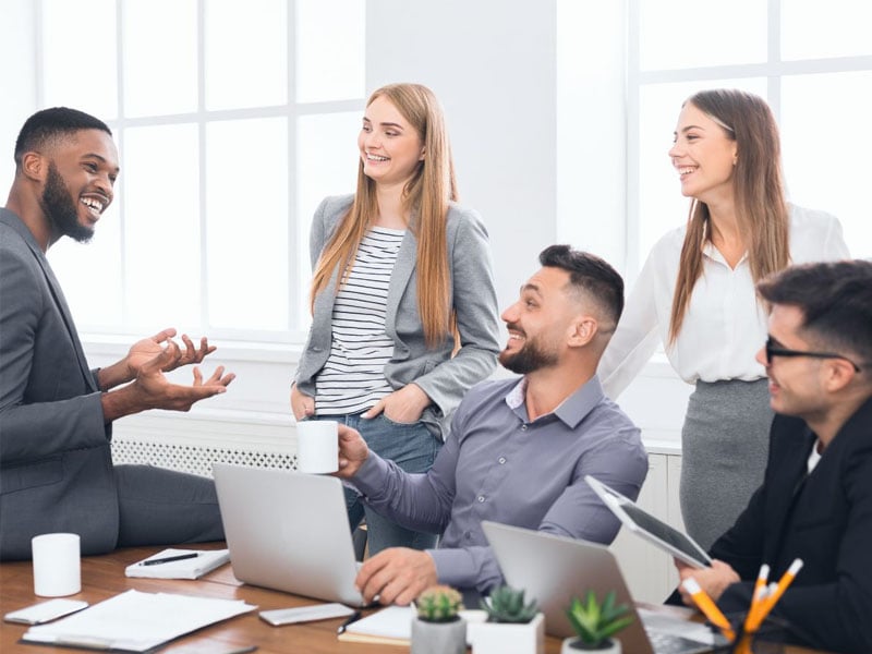 đế vương tại cung n&ocirc; bộc