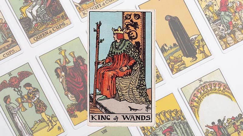 Ý nghĩa lá King Of Wands khi ở vị trí xuôi