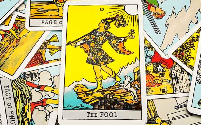 Ý nghĩa lá The Fool trong từng khía cạnh đời sống