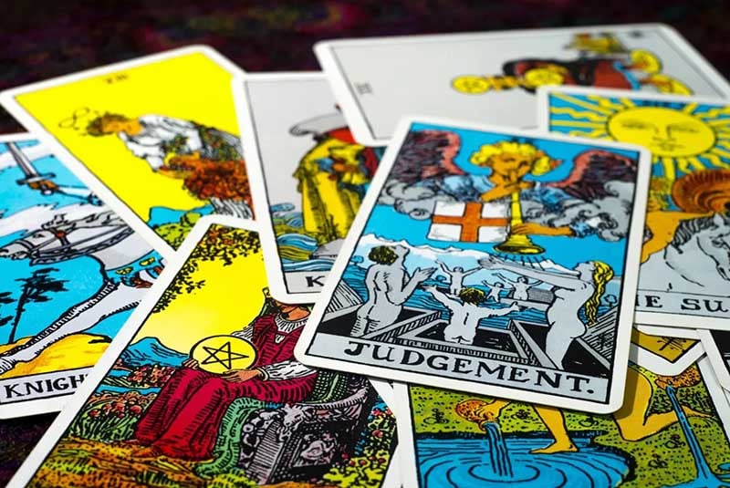 Sự kết hợp của Judgement Tarot với các lá bài khác